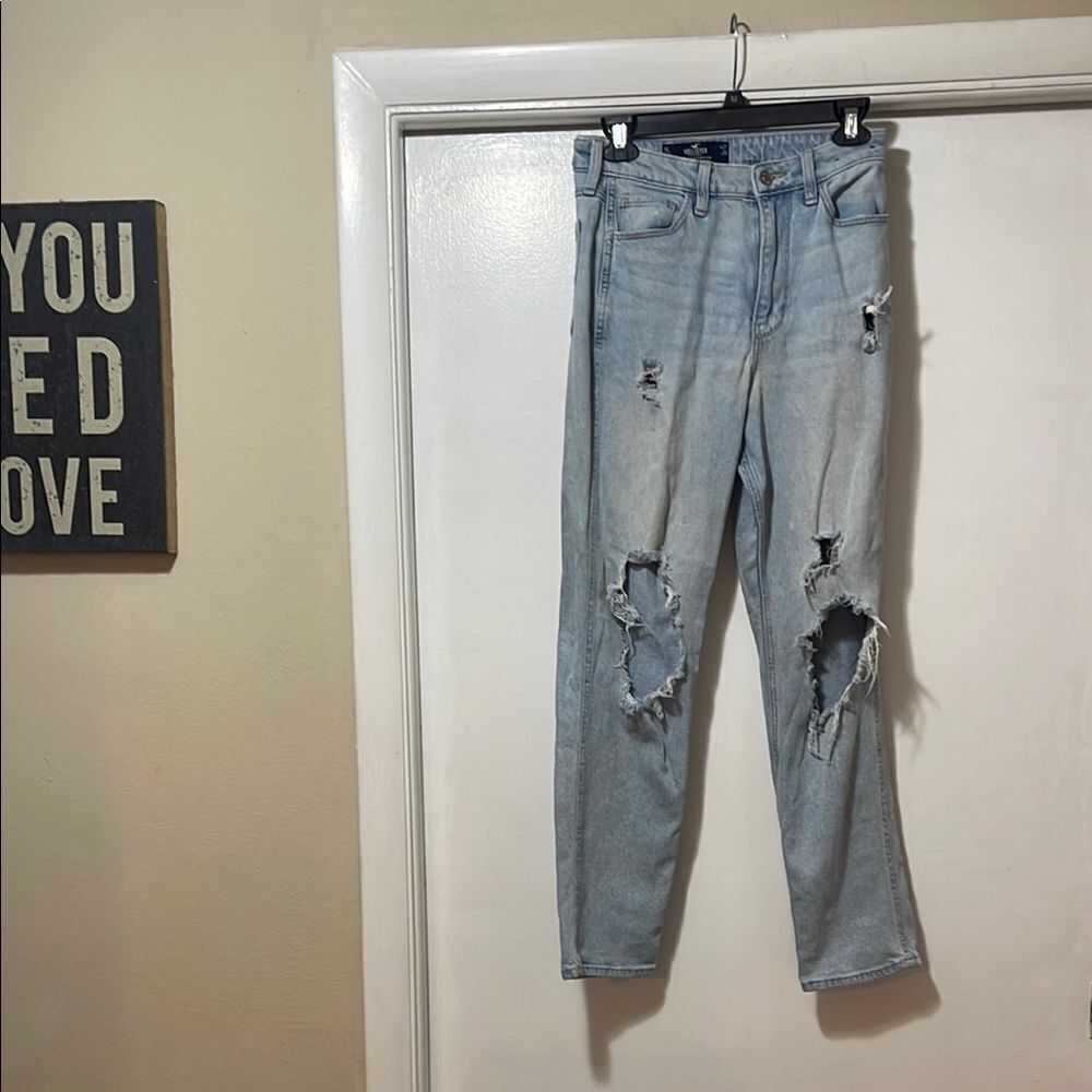 Hollister Oprah high-rise Mom jeans, super distressed size 5 long